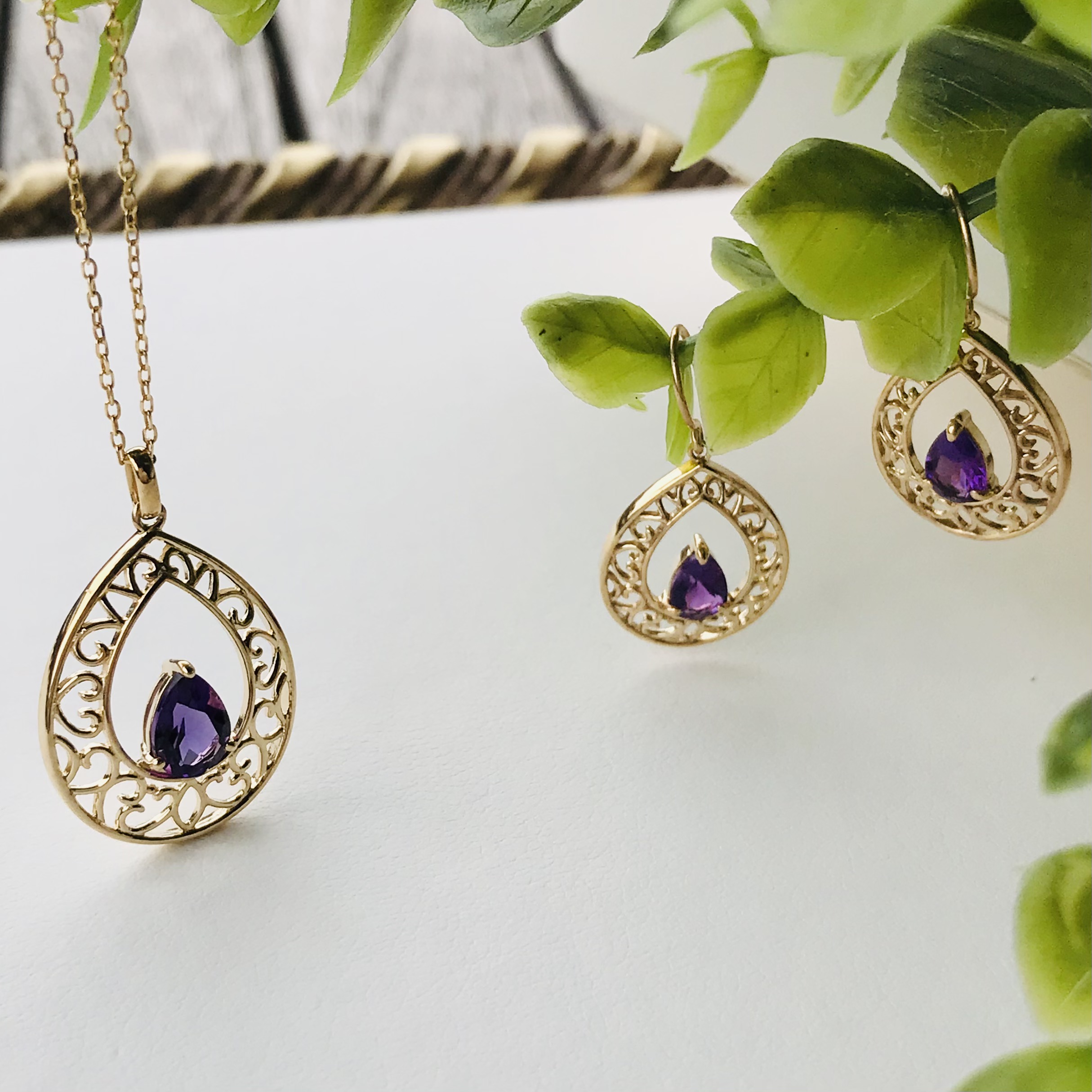 アメジストネックレス ピアス ネックレス ピアス イオン イオン倉敷 ソフィミフネ 倉敷イオン モールの結婚指輪 婚約指輪 ファッションジュエリー専門店